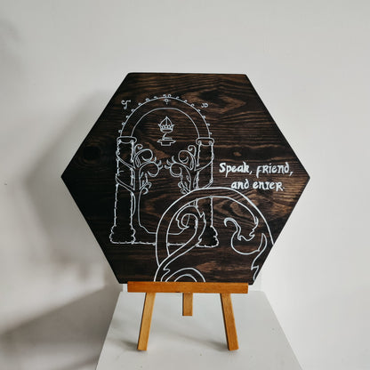 Tableau en bois du Seigneur des Anneaux - "Speak friend"